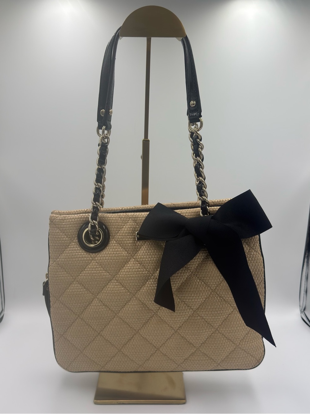 kate spade Beige Quilted Straw and Patent Leather Shoulder Bag with Black Bow